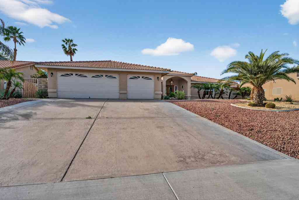 Homes For Sale - 78901 Runaway Bay Drive<br/> Bermuda Dunes, CA 92203