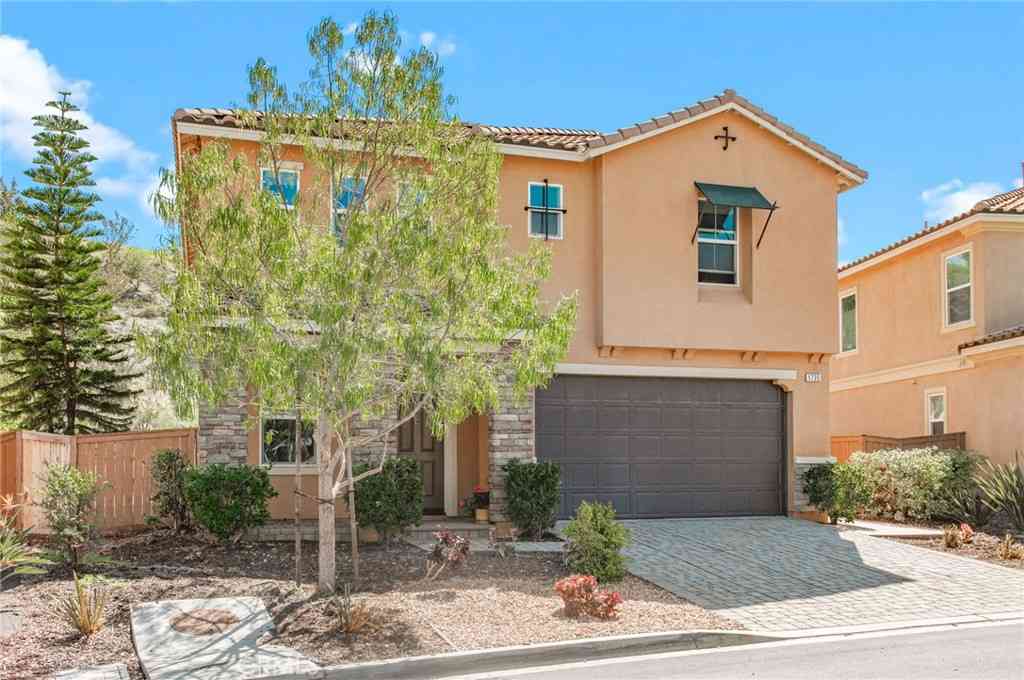 Homes For Sale - 1735 Avenida Regina<br/> San Marcos, CA 92069
