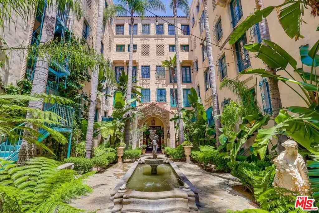 Condo For Rent - 642 S Bronson Avenue #207<br/> Los Angeles, CA 90010