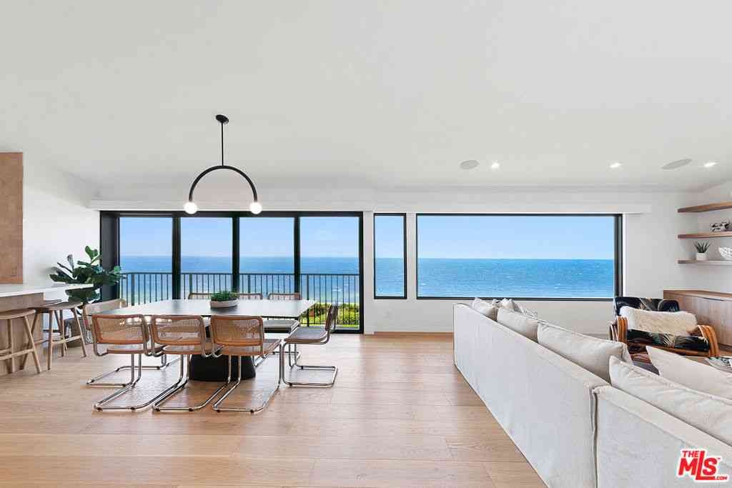 Condo For Rent - 6813 Shearwater Lane<br/> Malibu, CA 90265