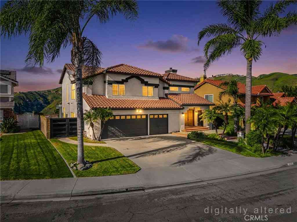 Homes For Sale - 5265 Avenida De Kristine<br/> Yorba Linda, CA 92887