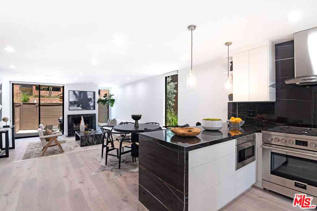 Condo For Rent - 1033 Carol Drive #T13<br/> West Hollywood, CA 90069