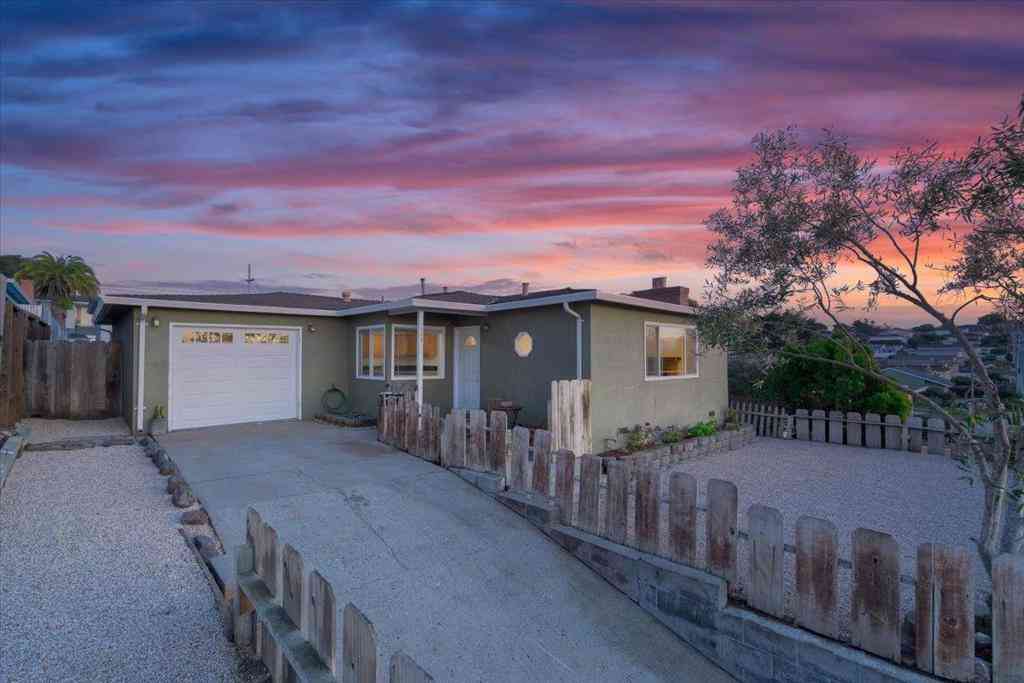 Homes For Sale - 1610 Soto Street<br/> Seaside, CA 93955