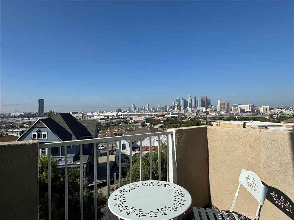 Multifamily For Rent - 1529 Pleasant Avenue #C<br/> Los Angeles, CA 90033