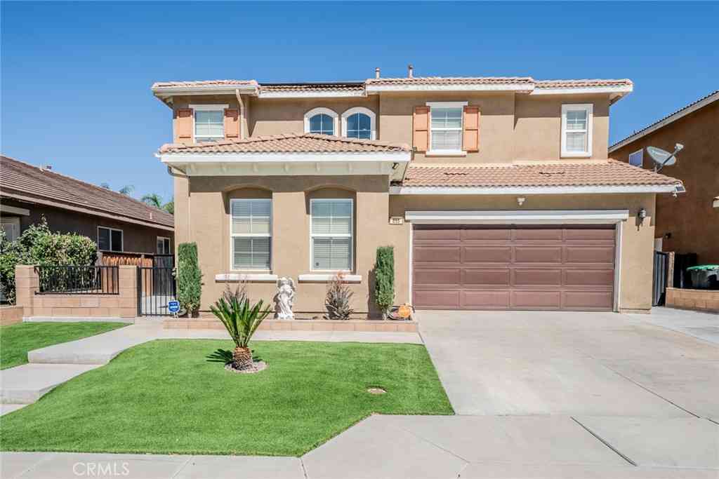 Homes For Sale - 855 Browning Court<br/> San Jacinto, CA 92583