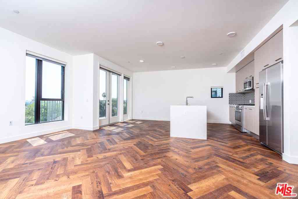 Condo For Rent - 1250 N Fairfax Avenue #510<br/> West Hollywood, CA 90046