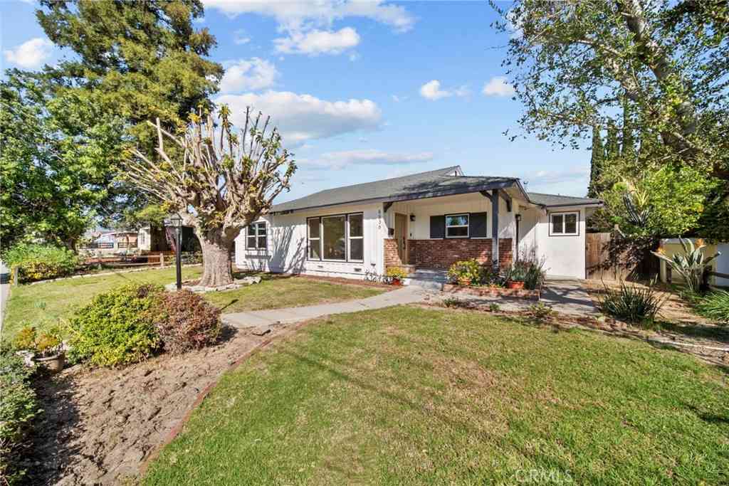 Homes For Sale - 8936 Woodley Avenue<br/> North Hills, CA 91343