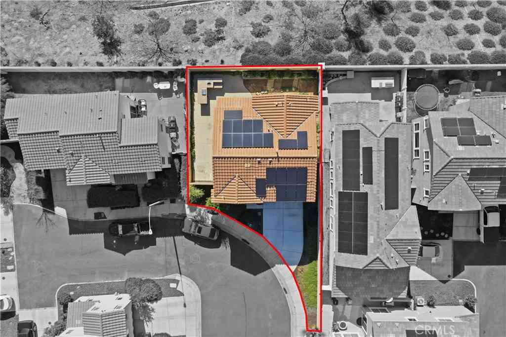 Homes For Sale - 24000 Savory<br/> Lake Elsinore, CA 92532