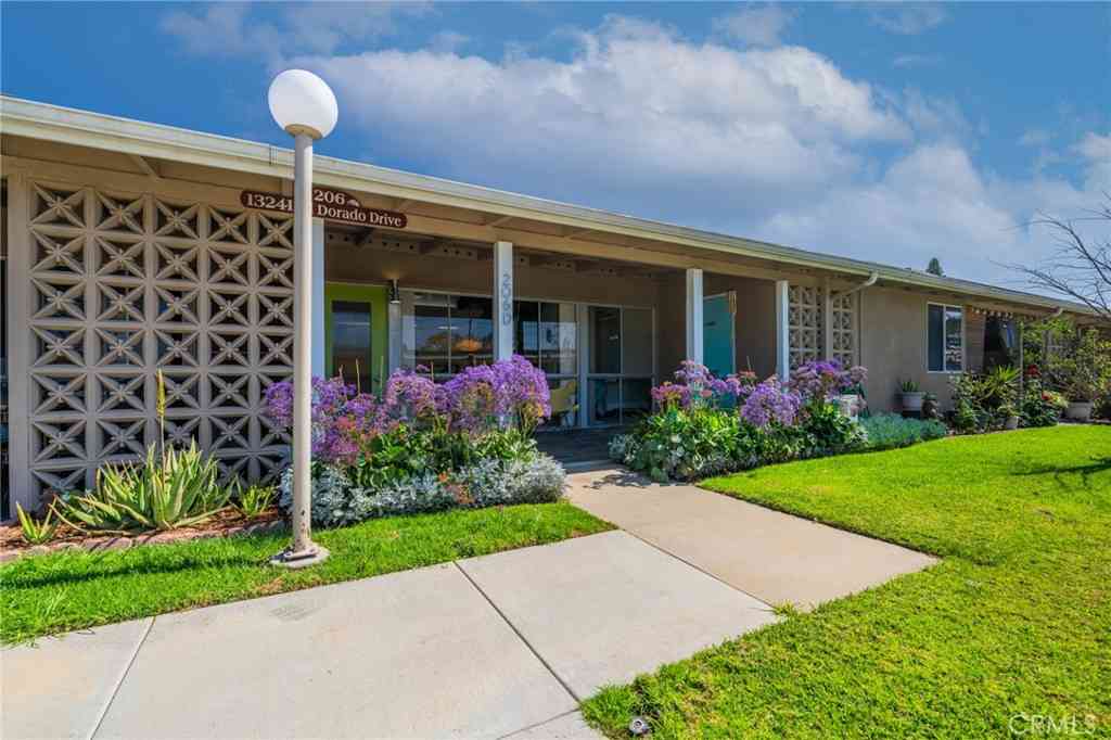 Homes For Sale - 13241 El Dorado Dr M9-206d<br/> Seal Beach, CA 90740