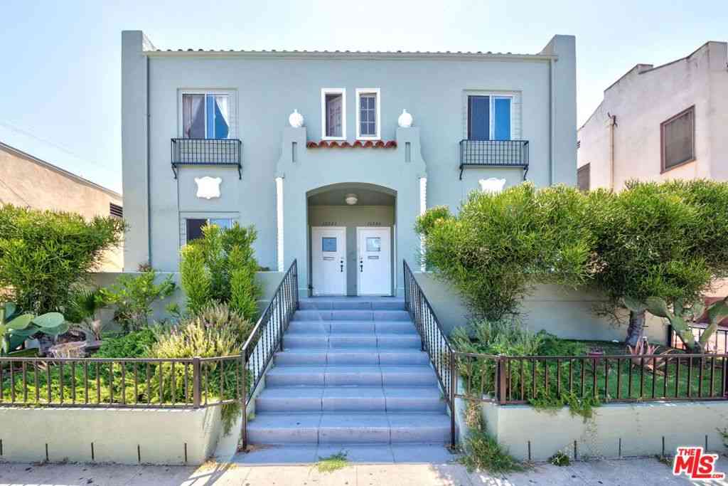 Homes For Sale - 1662 S Harvard Boulevard<br/> Los Angeles, CA 90006