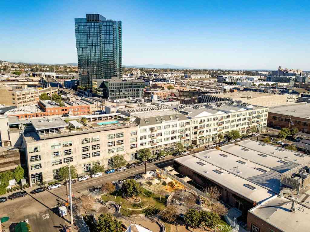 Condo For Rent - 530 S Hewitt Street #433<br/> Los Angeles, CA 90013