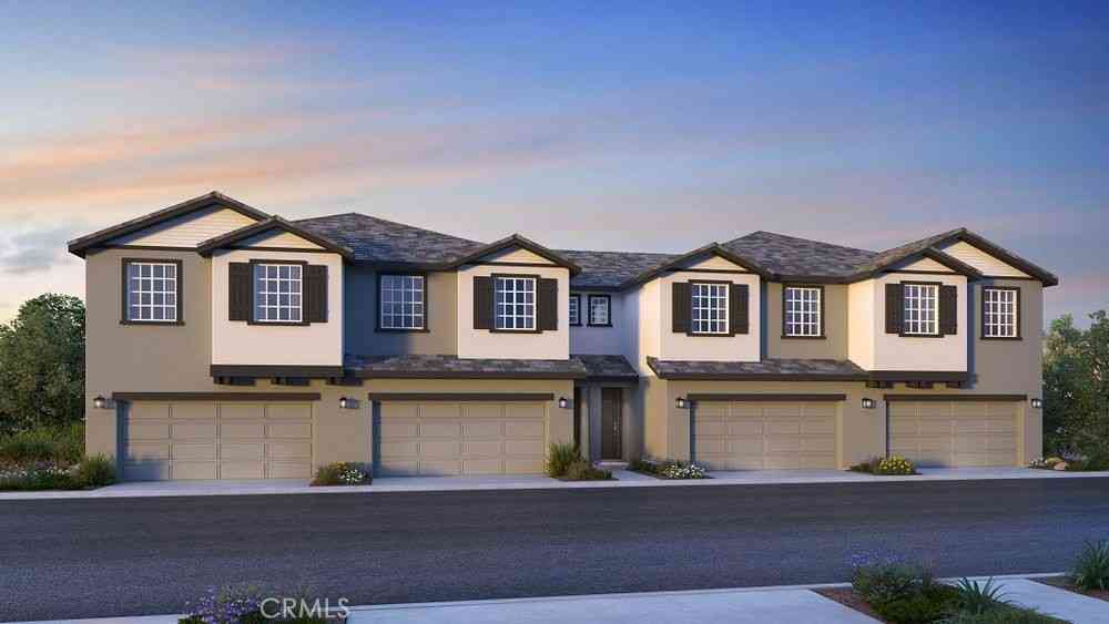 Townhouse For Sale - 32755 Ventura Lane<br/> Winchester, CA 92596