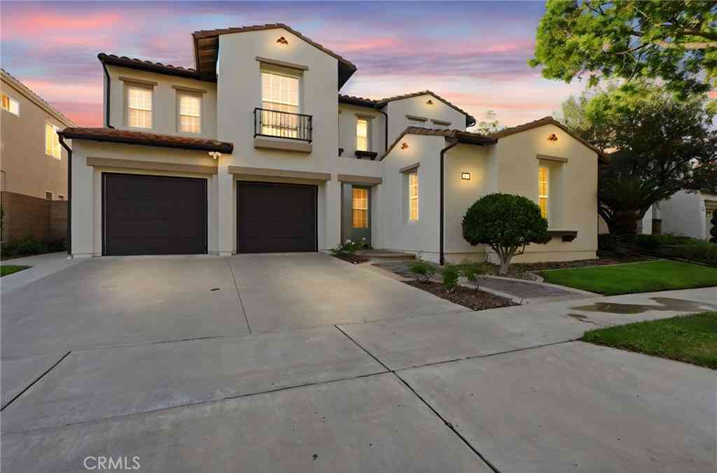Homes For Sale - 9 Preston<br/> Irvine, CA 92618