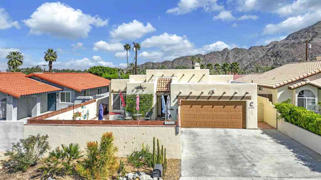 Homes For Sale - 52260 Avenida Villa<br/> La Quinta, CA 92253