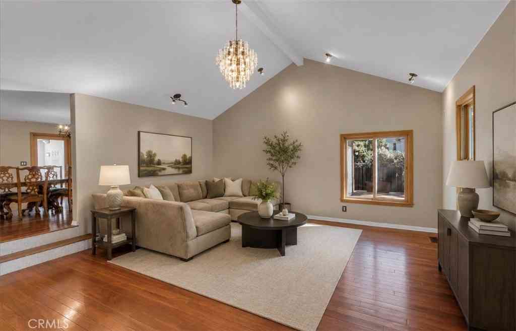 Homes For Rent - 9824 Baden Avenue<br/> Chatsworth, CA 91311