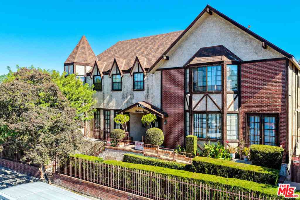 Condo For Sale - 9210 Van Nuys Boulevard #11<br/> Panorama City, CA 91402