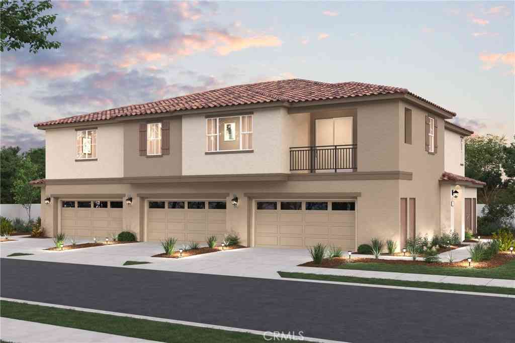 Condo For Sale - 36125 Domingo Avenue #2204<br/> Murrieta, CA 92563