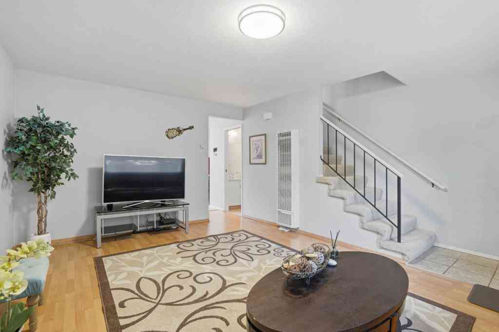 Condo For Sale - 205 Del Valle Cir<br/> El Sobrante, CA 94803
