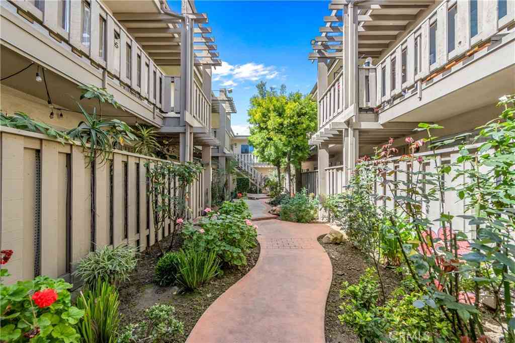 Condo For Sale - 3245 Santa Fe #149<br/> Long Beach, CA 90810
