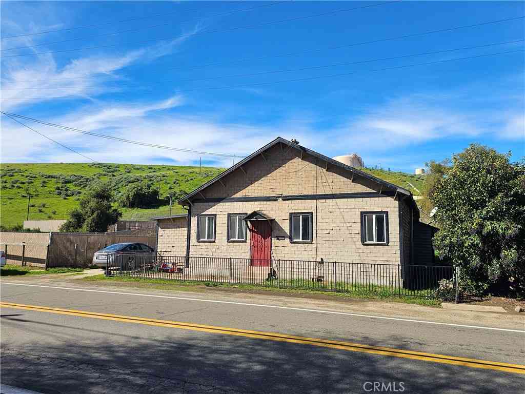 Homes For Sale - 4969 Foxen Canyon<br/> Santa Maria, CA 93454