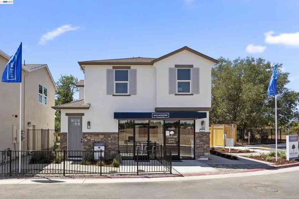 Homes For Sale - 854 Pecan Tree Ln<br/> Galt, CA 95632
