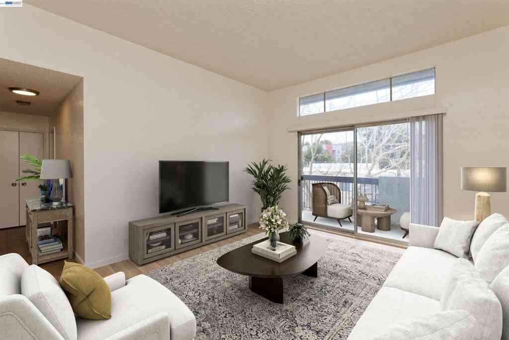 Condo For Sale - 150 Pearl St #304<br/> Oakland, CA 94611