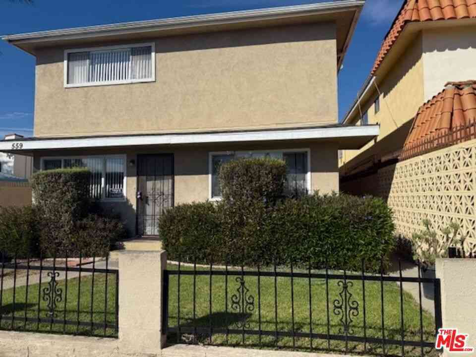 Apartment For Rent - 559 Hyde Park Place #3<br/> Inglewood, CA 90302