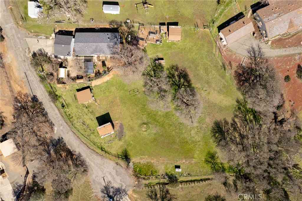 Mobile Home For Sale - 2940 Blackfeet Trail<br/> Clearlake Oaks, CA 95423