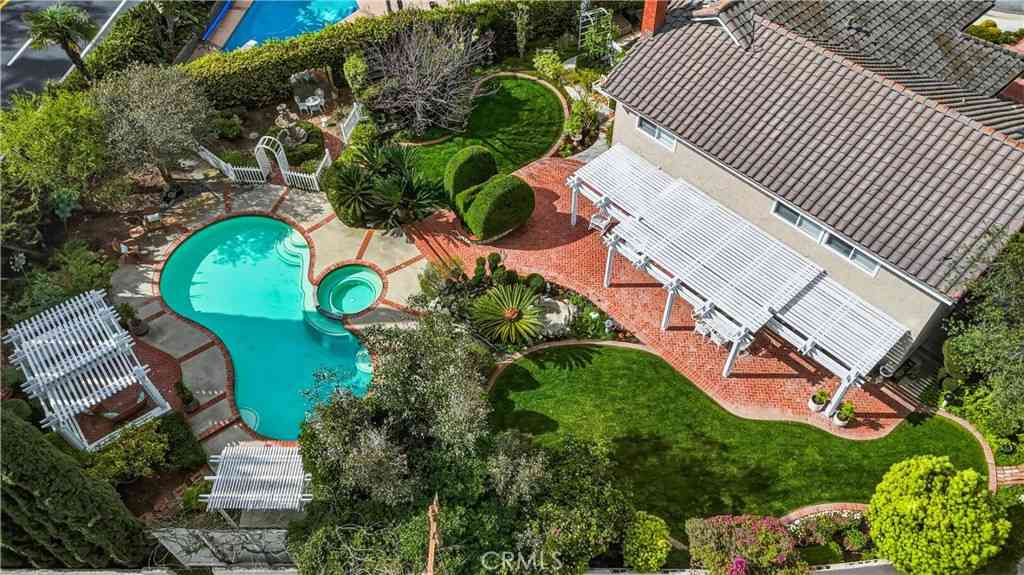 Homes For Sale - 980 S Rutgers Circle<br/> Orange County, Anaheim Hills, CA 92807