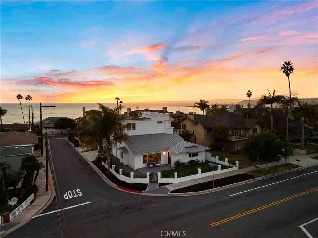 Homes For Sale - 34781 Camino Capistrano<br/> Dana Point, CA 92624