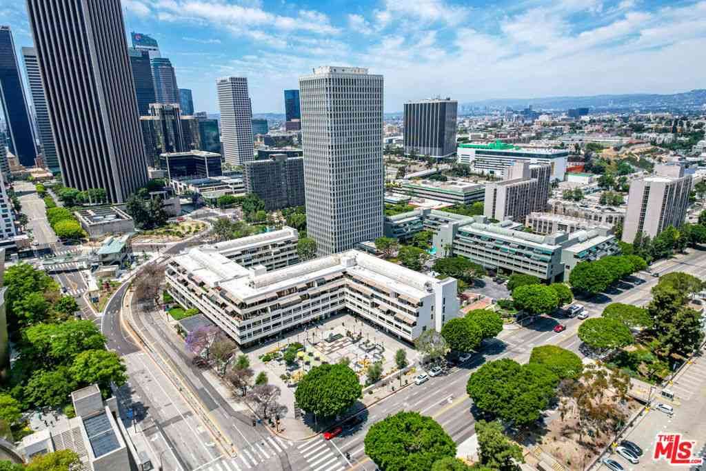 Condo For Sale - 121 S Hope Street #431<br/> Los Angeles, CA 90012