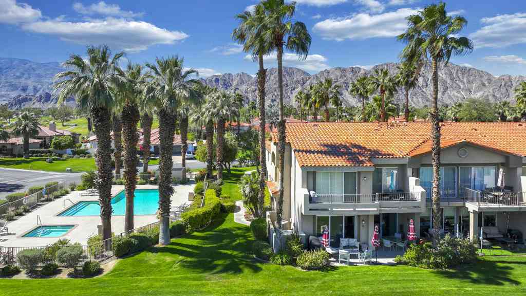 Condo For Sale - 55590 Southern<br/> La Quinta, CA 92253