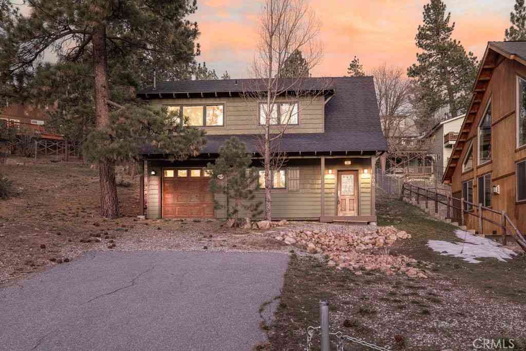 Homes For Sale - 505 Lakewood Lane<br/> Big Bear Lake, CA 92315