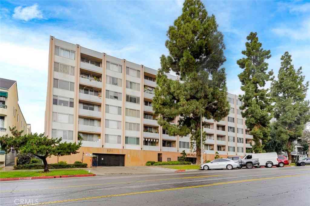 Condo For Sale - 421 S La Fayette Park Place #306<br/> Los Angeles, CA 90057