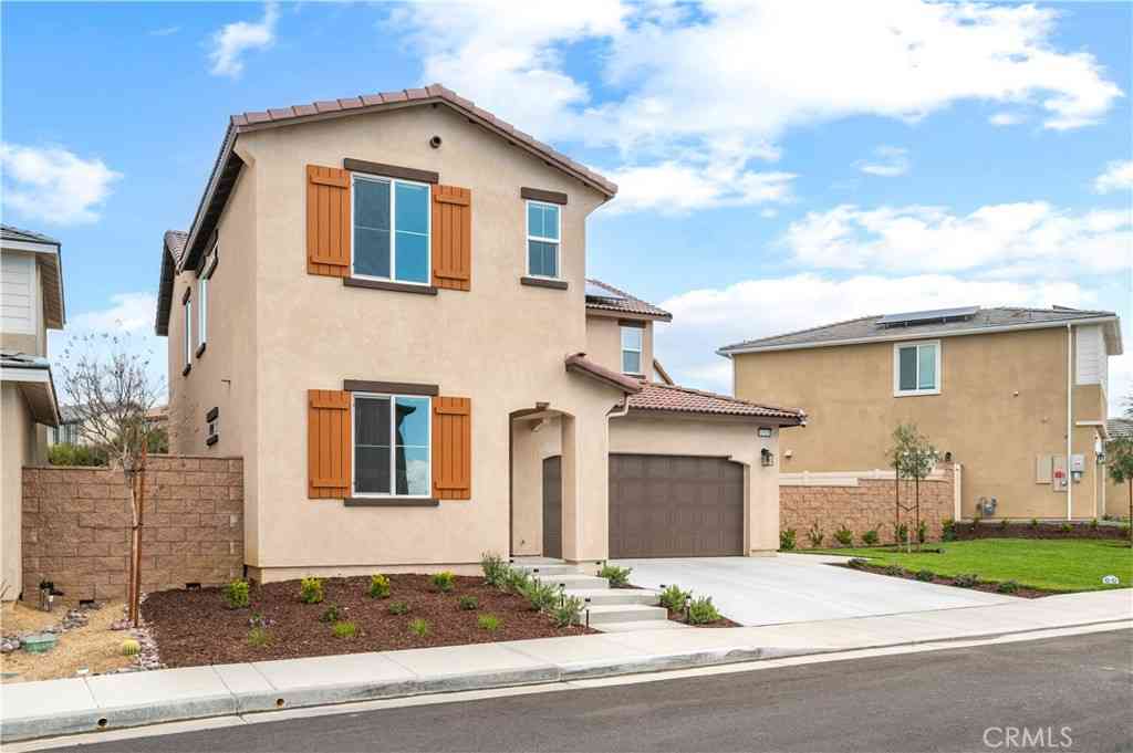 Homes For Sale - 35320 Aubrey<br/> Beaumont, CA 92223