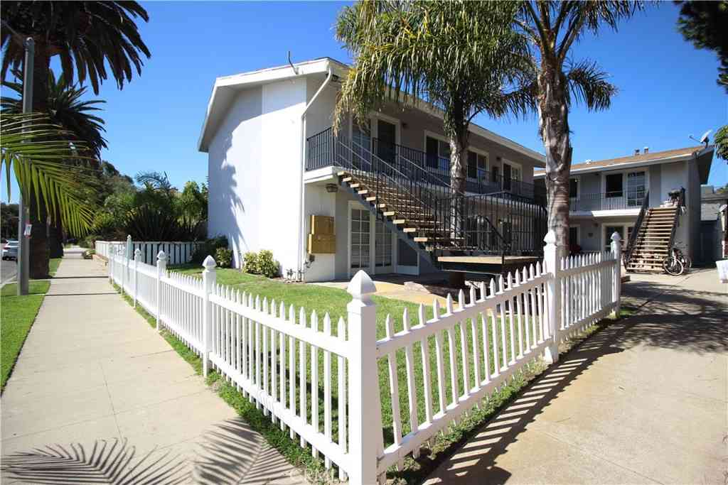 Apartment For Rent - 409 California Street #1<br/> Huntington Beach, CA 92648