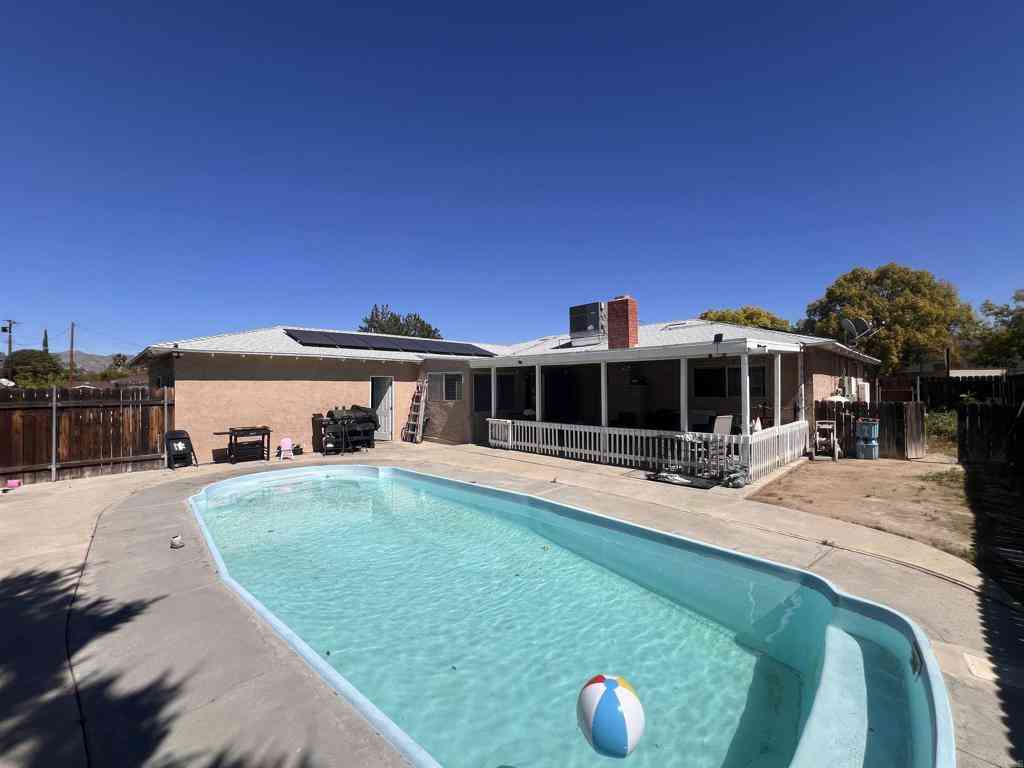 Homes For Sale - 26327 Dartmouth Street<br/> Hemet, CA 92544