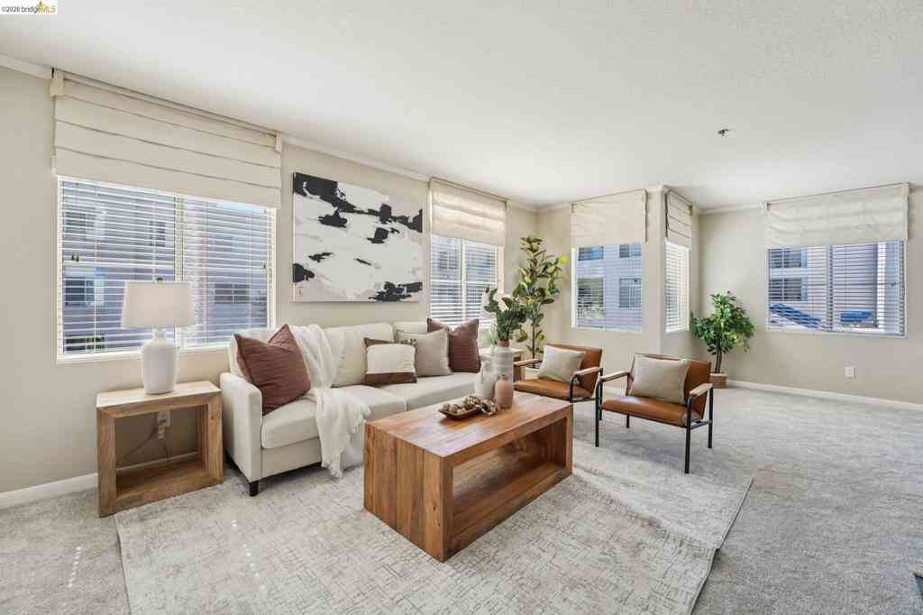Condo For Sale - 535 Pierce St #3216<br/> Alameda County, Albany, CA 94706