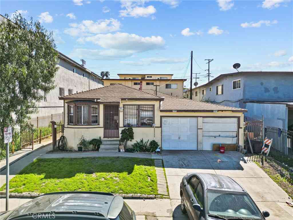 Homes For Sale - 1108 W 117th<br/> Los Angeles, CA 90044