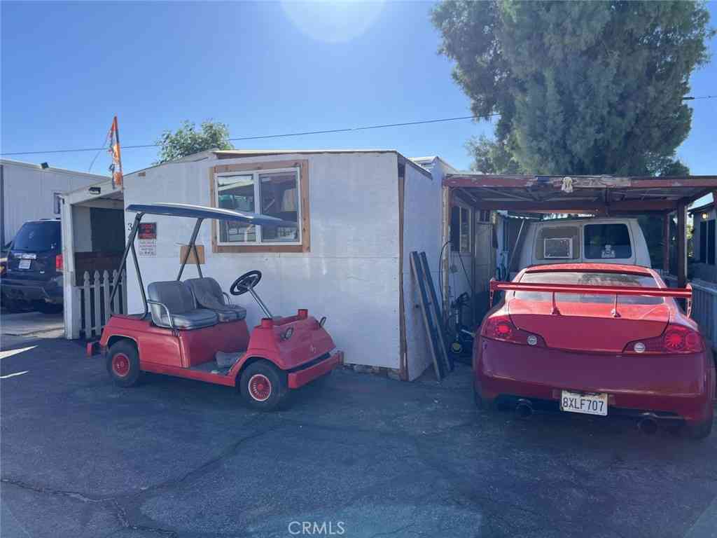 Mobile Home For Sale - 17989 Corkill Road #34<br/> Desert Hot Springs, CA 92241