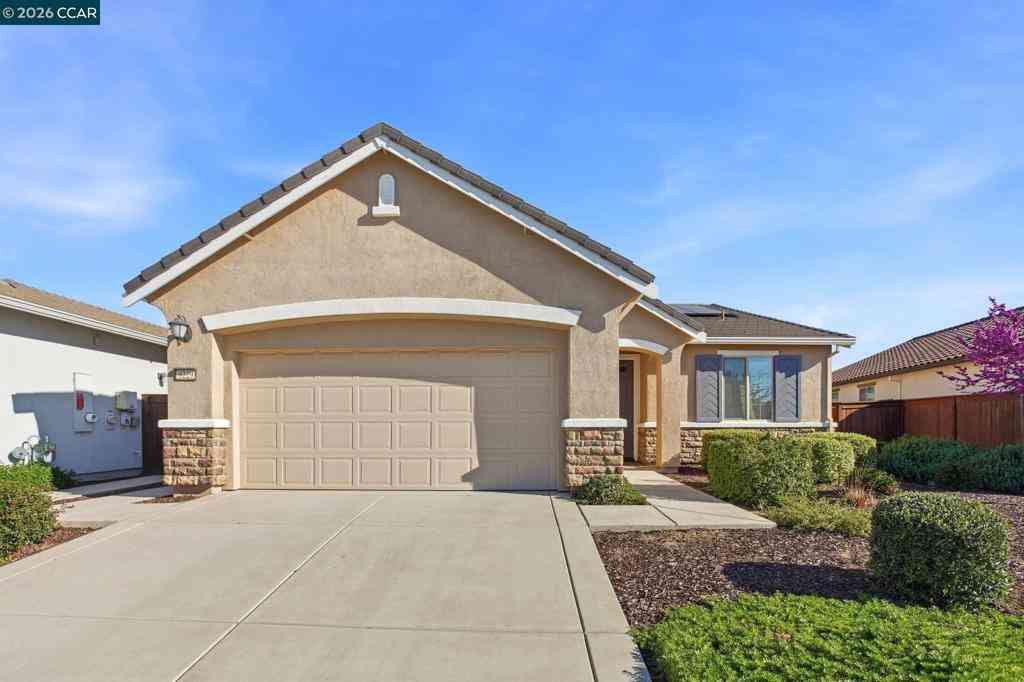 Homes For Sale - 9229 Thimbleberry Drive<br/> Sacramento, CA 95829