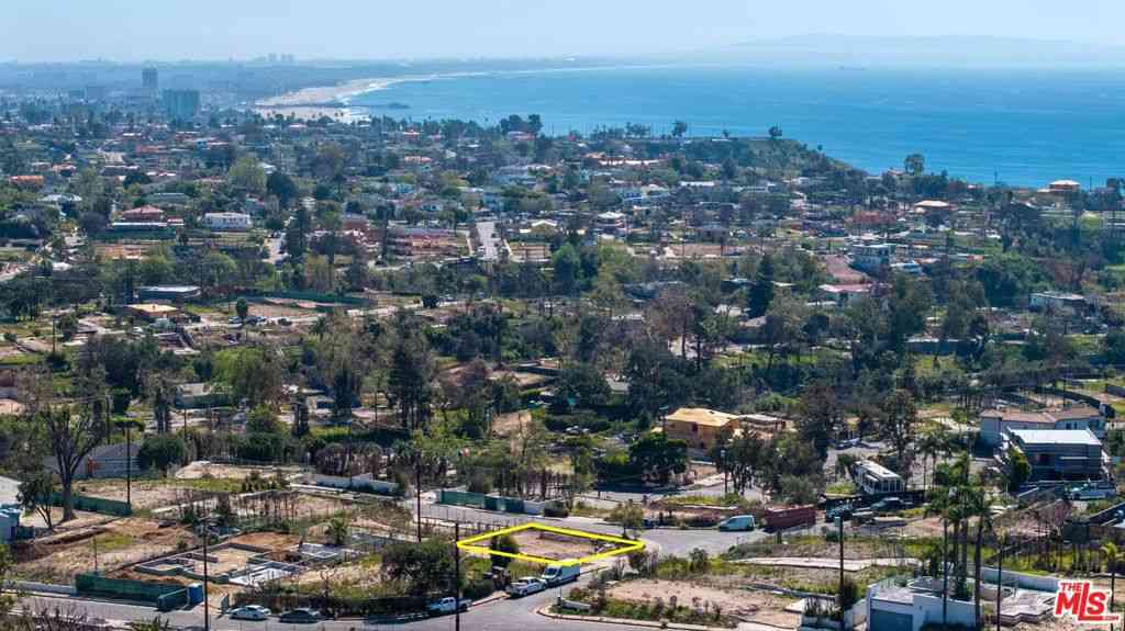 Vacant Land For Sale - 16539 Chattanooga Place<br/> Pacific Palisades, CA 90272