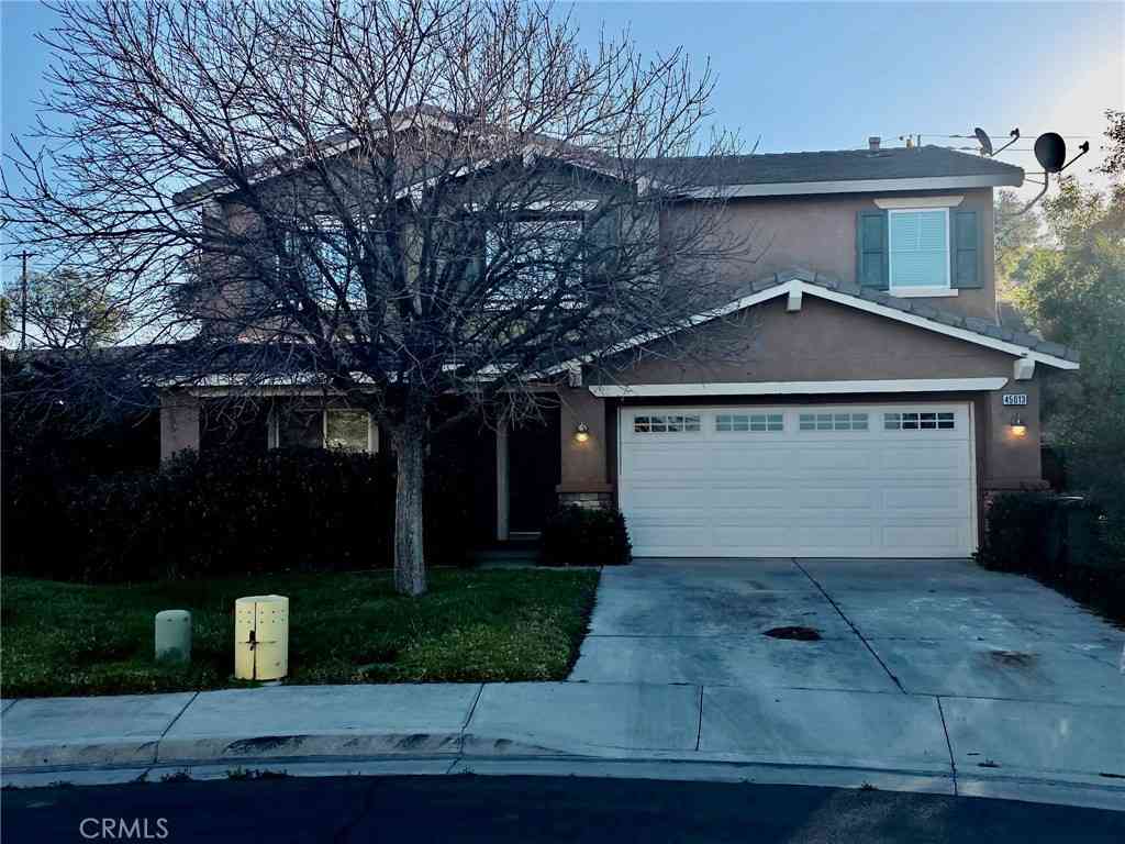 Homes For Sale - 45013 Dortmund Court<br/> Lake Elsinore, CA 92532