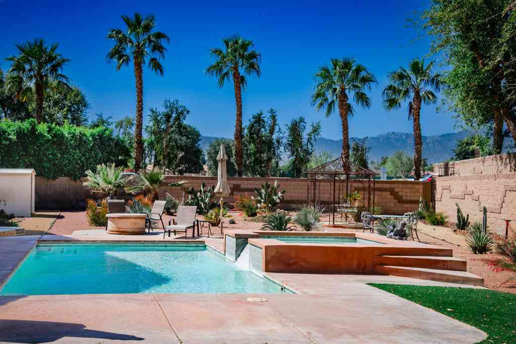 Homes For Sale - 80060 Kinghorn Court<br/> Indio, CA 92201