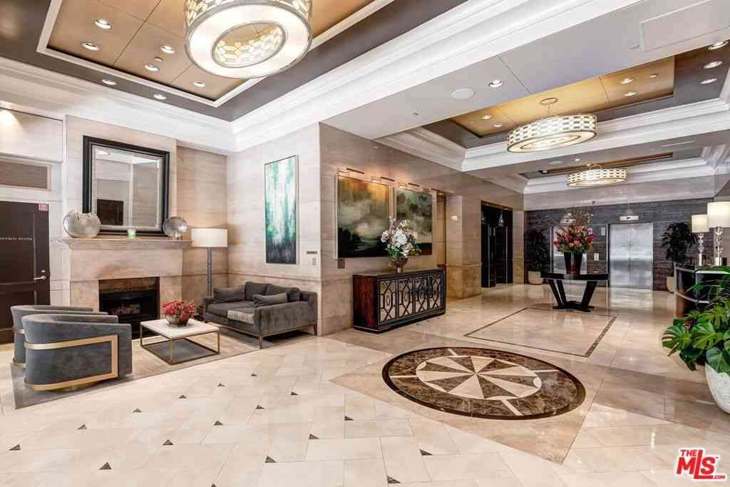 Condo For Rent - 10520 Wilshire Boulevard #1207<br/> Los Angeles, CA 90024