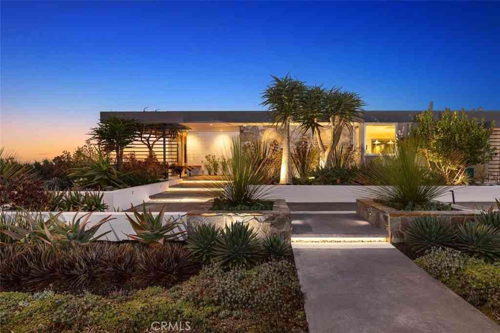 Homes For Sale - 32551 Azores Road<br/> Dana Point, CA 92629