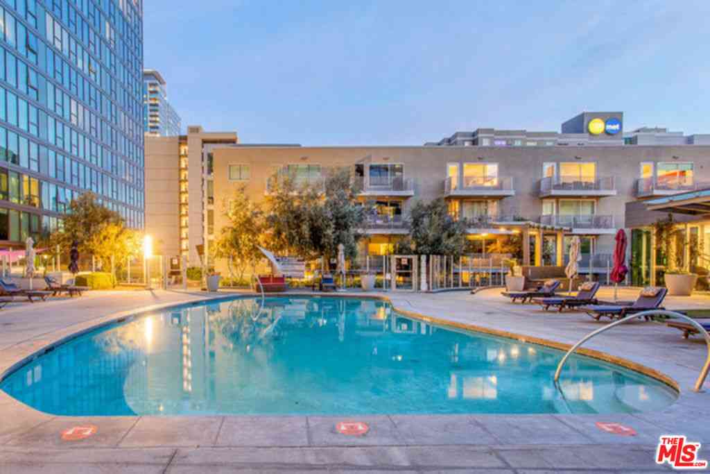 Condo For Rent - 901 S Flower Street #505<br/> Los Angeles, CA 90015