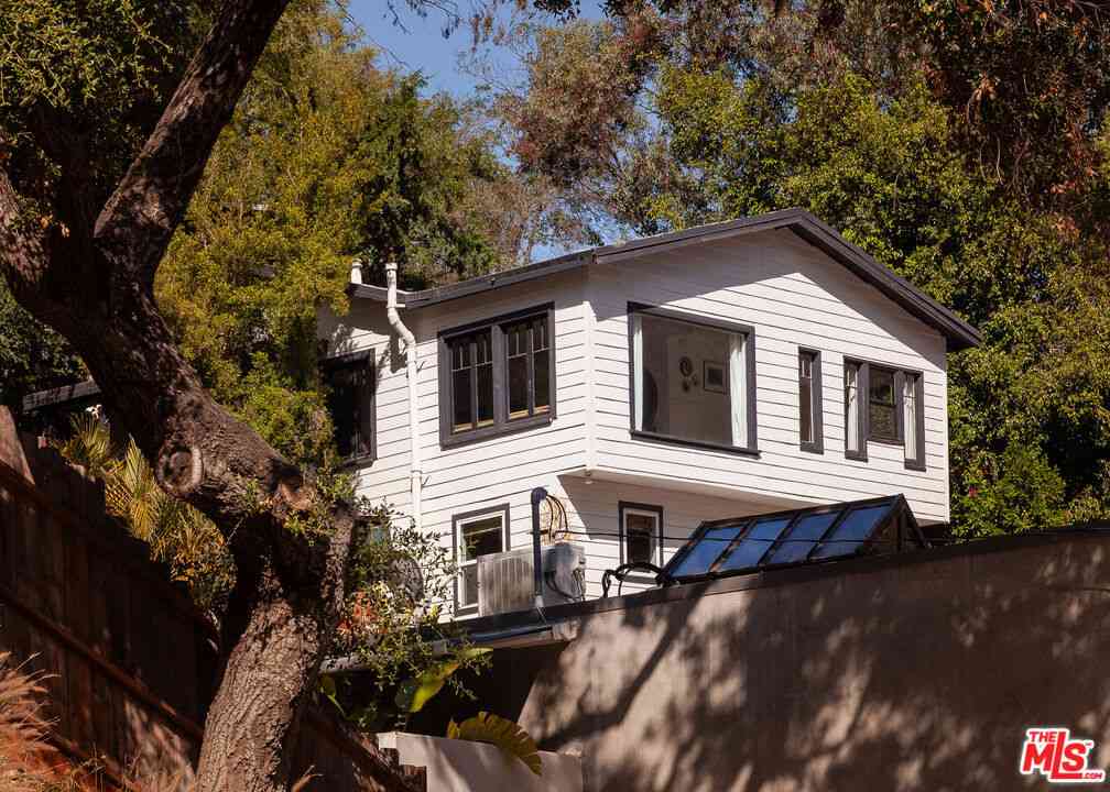 Homes For Sale - 2108 Tavern Trail<br/> Los Angeles, CA 90046
