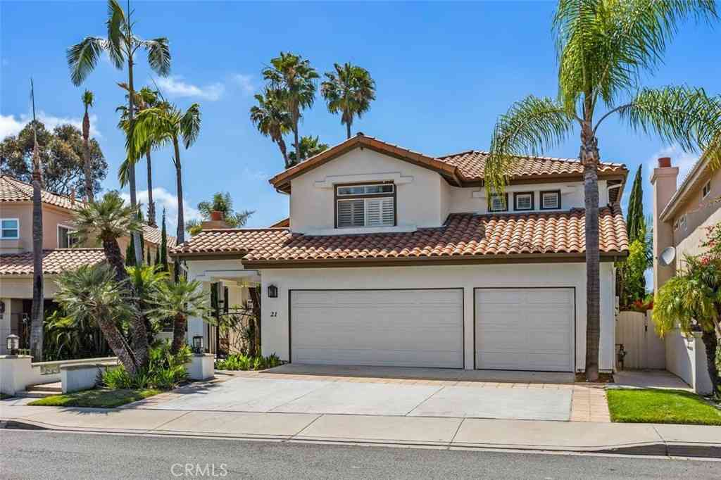 Homes For Sale - 21 Agia<br/> Laguna Niguel, CA 92677