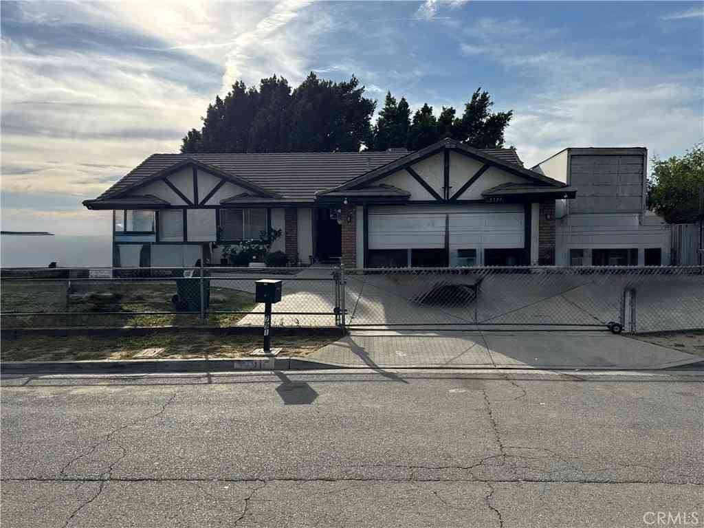 Homes For Sale - 5791 Hudson<br/> Jurupa Valley, CA 92509